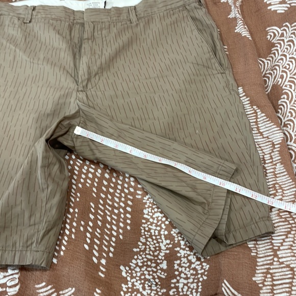 Club Monaco New York shorts - Picture 3 of 7